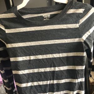 Grey striped longsleeve